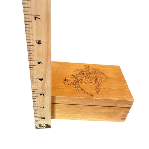 Vintage Hand Crafted Wood Burning Horse Head-Hinged Back-Dove Tail Joinery Box - Picture 7 of 8